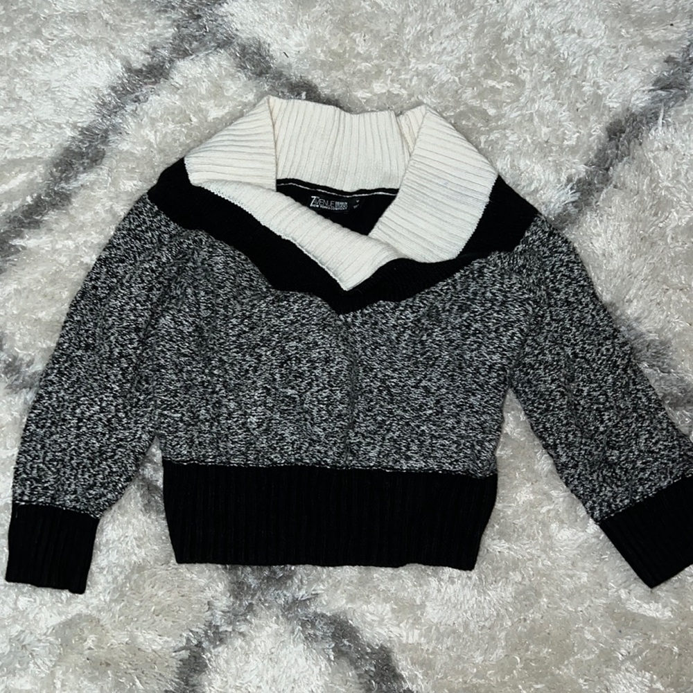 New York & company sweater